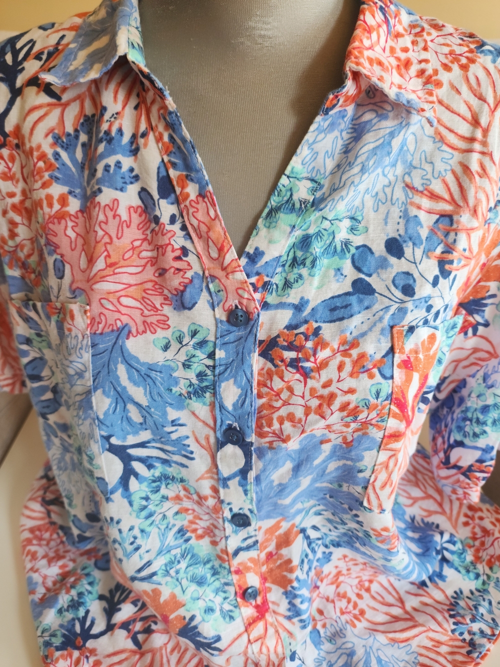 Northern Reflections XL Linen Cotton Coral Reef Print Button-Up Women’s Top